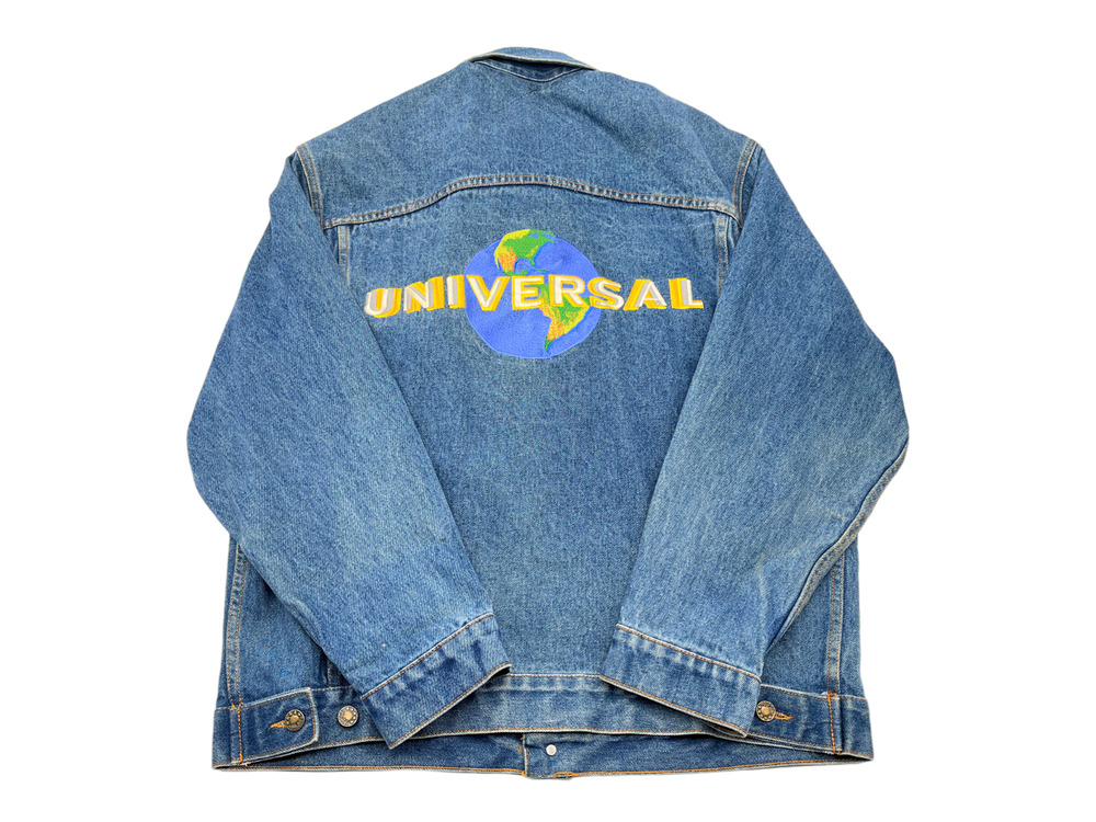 Universal Studios Men's Size L Embroidered Button Up Denim Jacket Vintage
